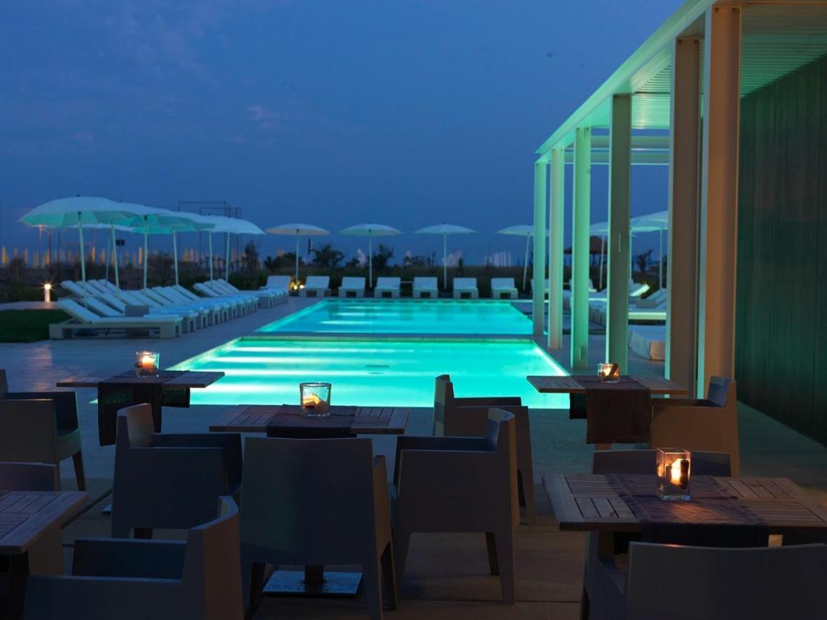 Hotel Mediterraneo Suite&Residence Lido di Jesolo Kültér fotó